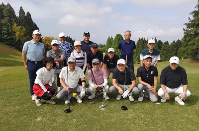 golf1_thumb.jpg(59723 byte)