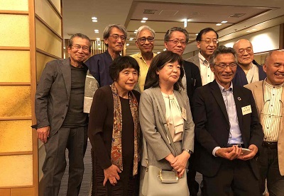 member4_thumb.jpg(57484 byte)