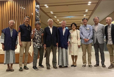 member6_thumb.jpg(57881 byte)